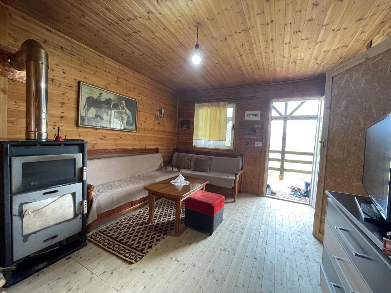 Chalet Origjina Farm *
